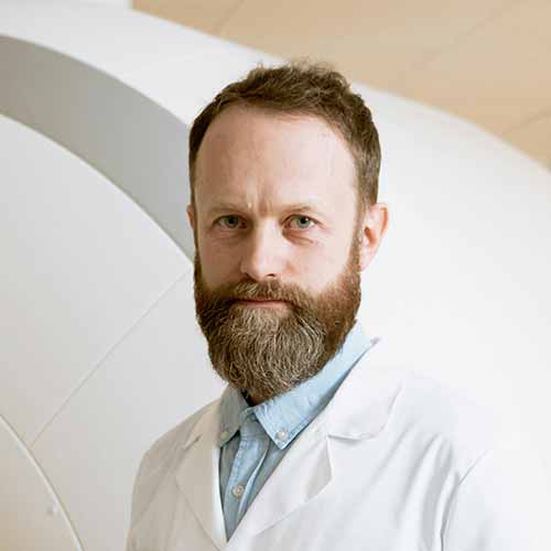 Dr. Michael Renner