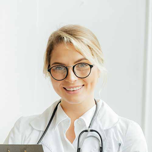 Dr. Sofia Almeida